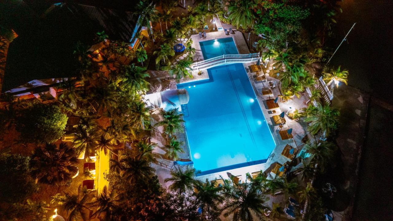 Hotel Cocoliso Island Resort Isla Grande  Eksteriør bilde